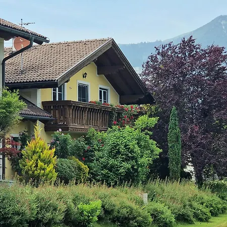 Aberseehaus Nussbaumer アパート